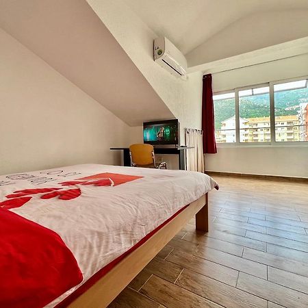 בודווה Homestay Mark - Double Bed Room - Shared Bathroom And Kitchen מראה חיצוני תמונה